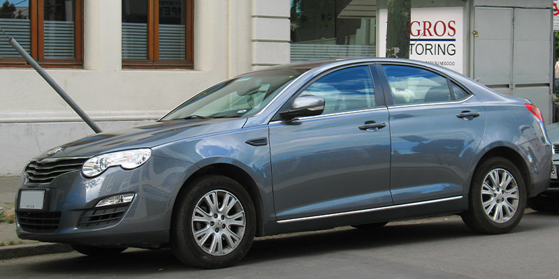 مزایا ام جی 550